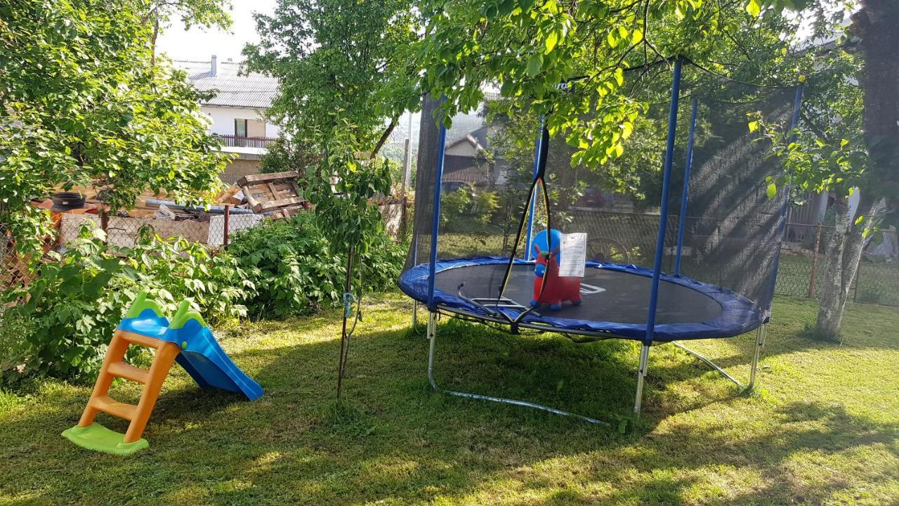 Apartmani Andrej Udbina Exterior photo